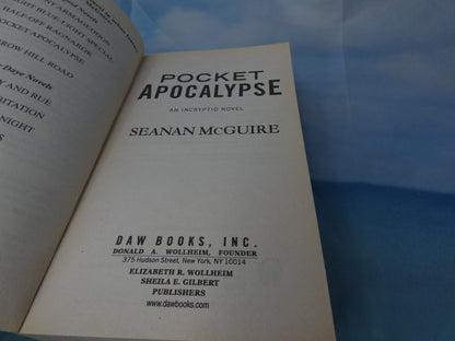 Pocket Apocalypse (InCryptid, 4) by Seanan McGuire (Paperback, 2015) + Free Post